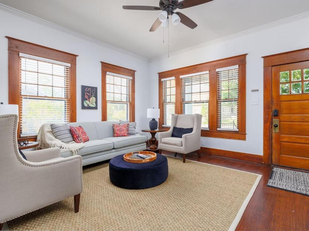 Relaxong House Of Glen Mills Villa Esterno foto
